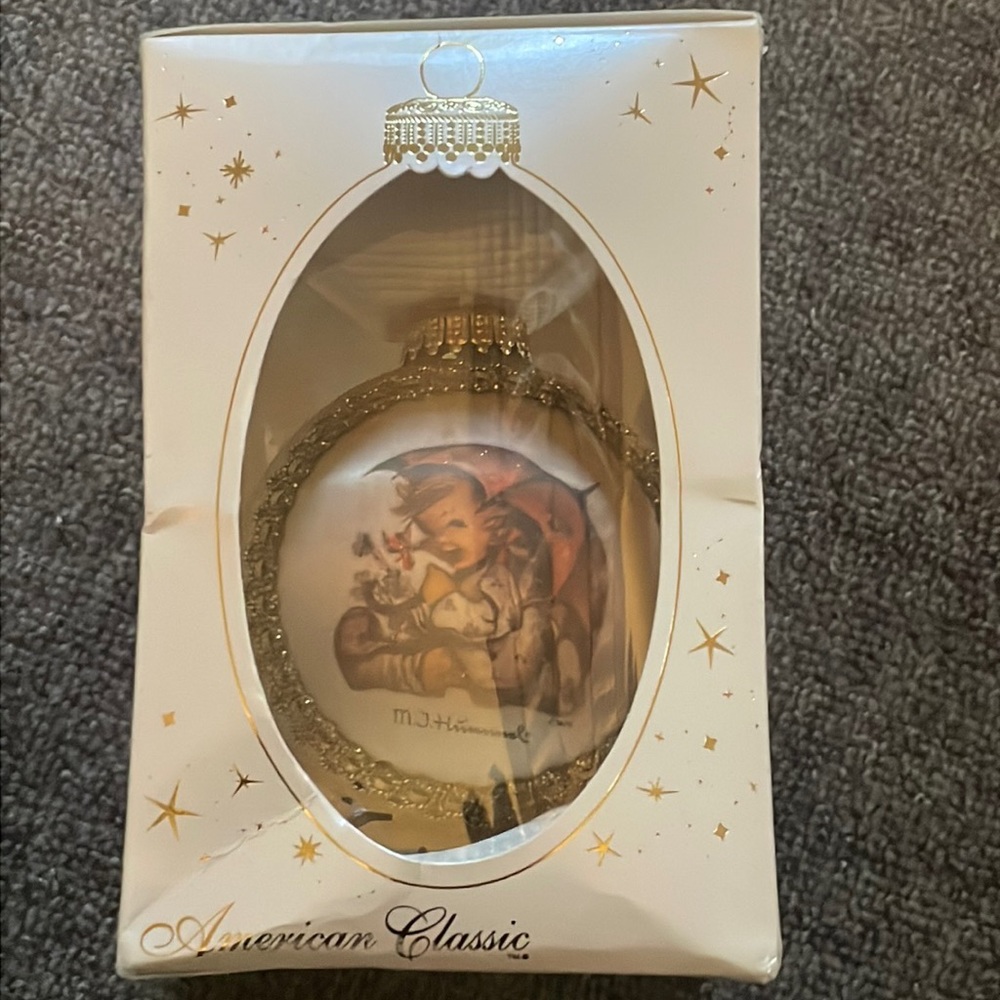 2001 Vintage American Classic M.J Hummel’s Glass bulb Ornament collection